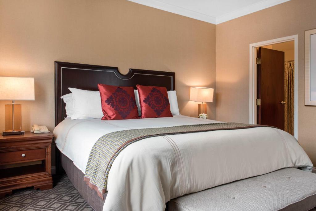 Omni Severin Hotel image 10