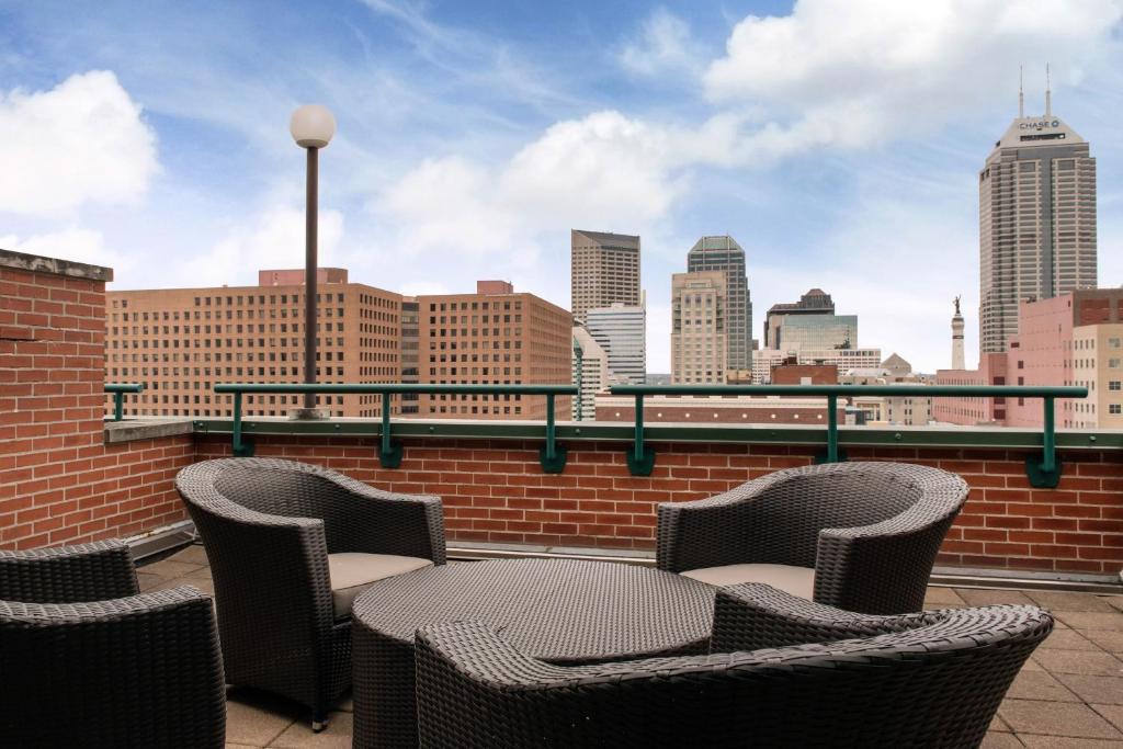Omni Severin Hotel image 21