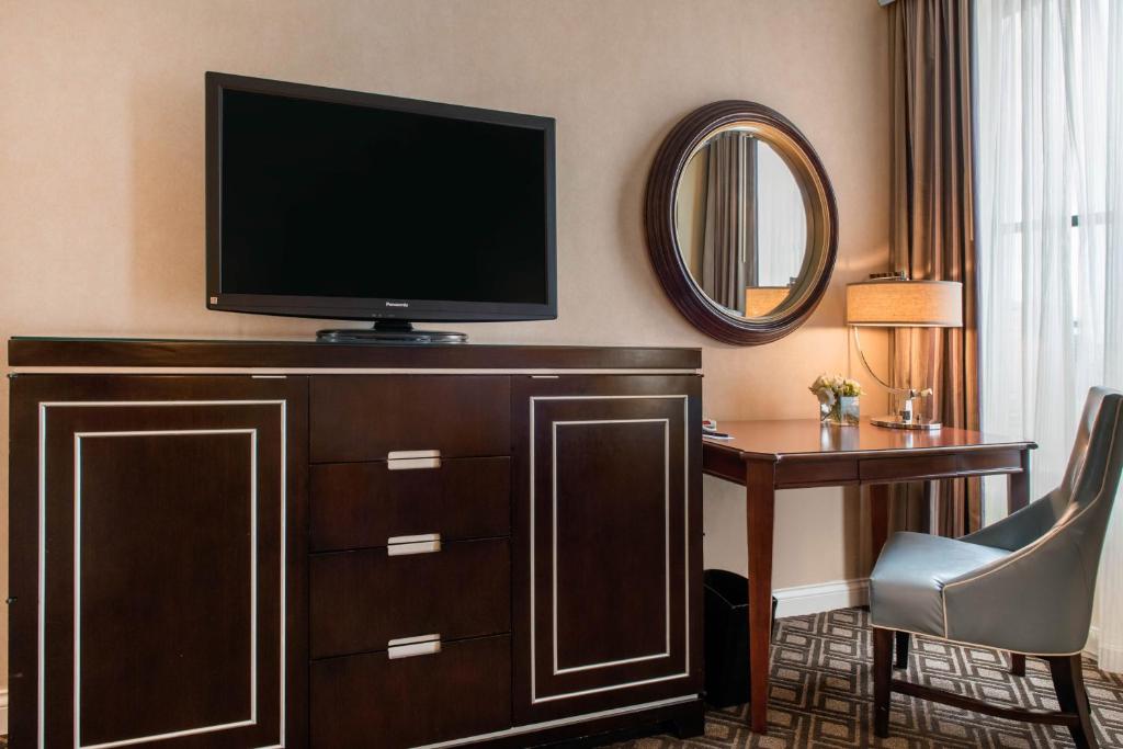 Omni Severin Hotel image 8
